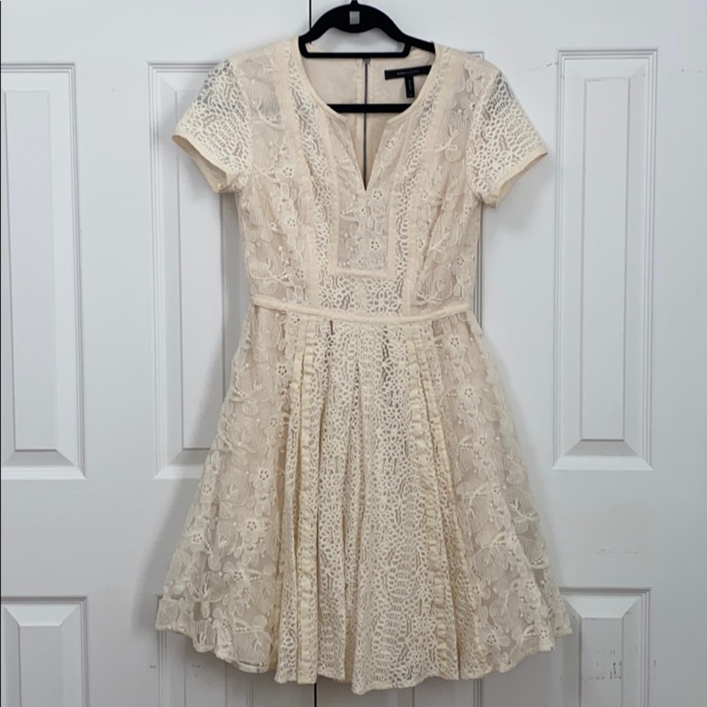 BCBG Maxazria Lqce dress